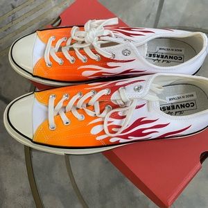 Converse Flames Low